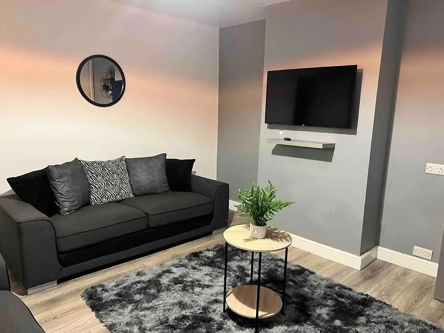 Flaxton-Luxurious Home Near Nec, Bhx Birmingham Apartment